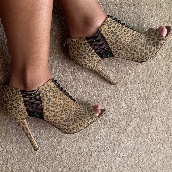 Boutique9 by Nine West Peep Toe Lavana Booties - Picture 1 of 8